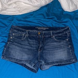 Size 18 AE older style shorts